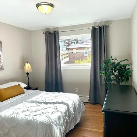 Humble Family Escape With Ping-Pong, Near Downtown Hickory Hotel